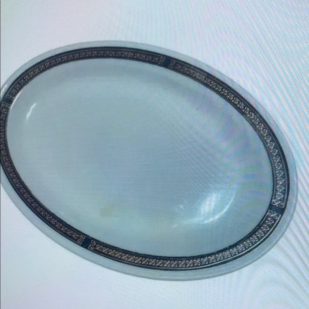 Elegant Oval Serving Platter with Black Trim